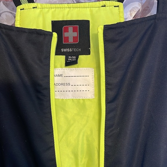 Men’s Swiss Tech Black w/ Neon Green Snow Pants - Picture 2 of 6